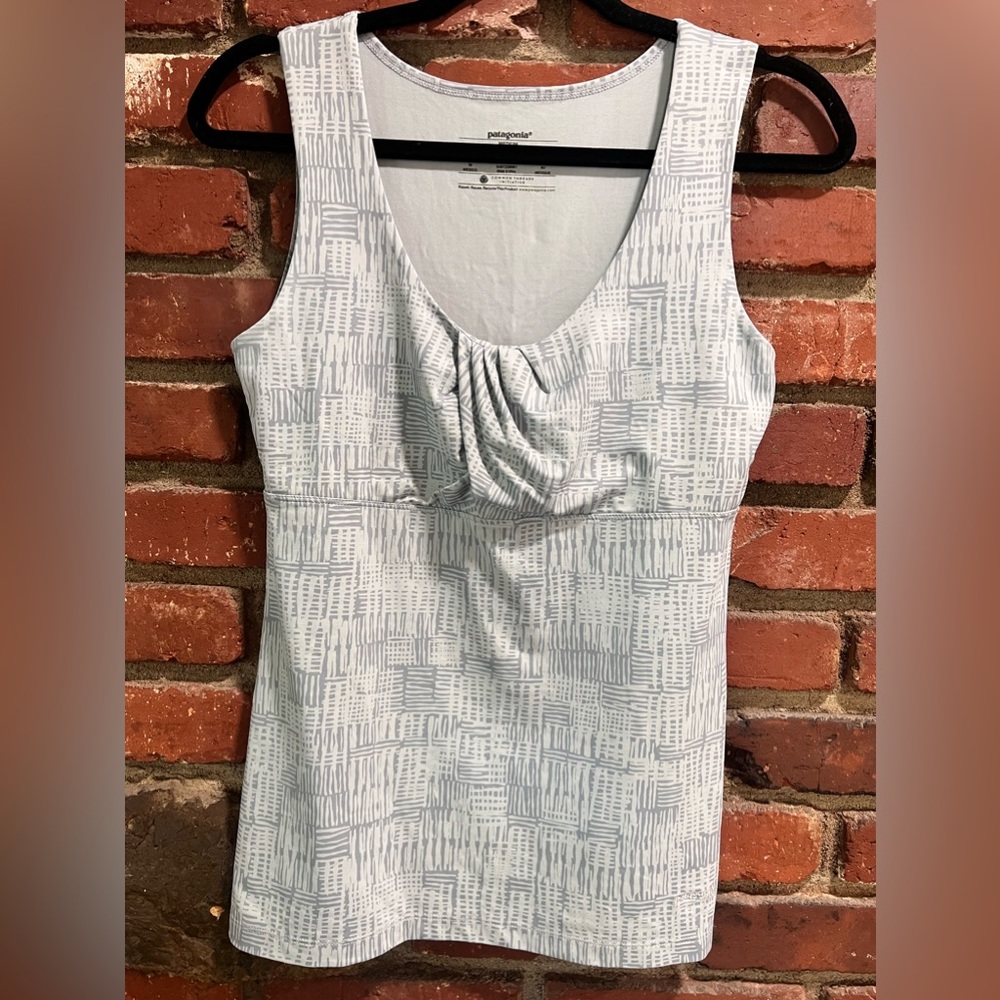 Patagonia athleisure yoga ruched tank top‎ size medium color gray
